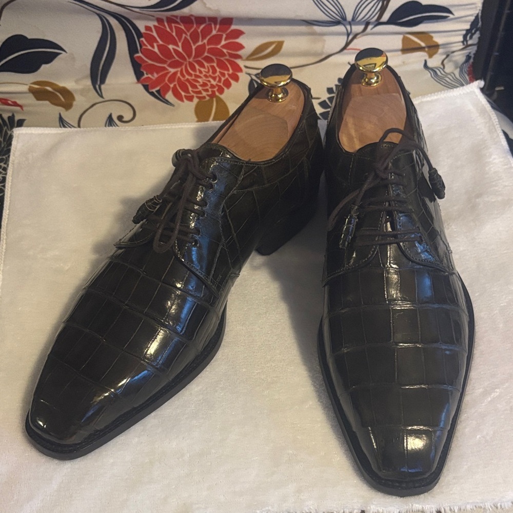 Olive Green Mezlan Plantinum Alligator Lace Shoes with matching Alligator belt